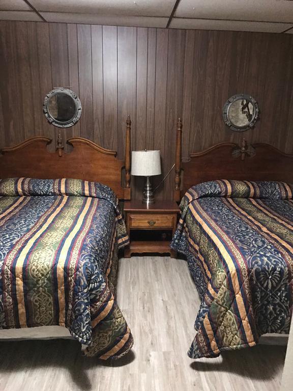 Lakeview Motel 투 리버 외부 사진